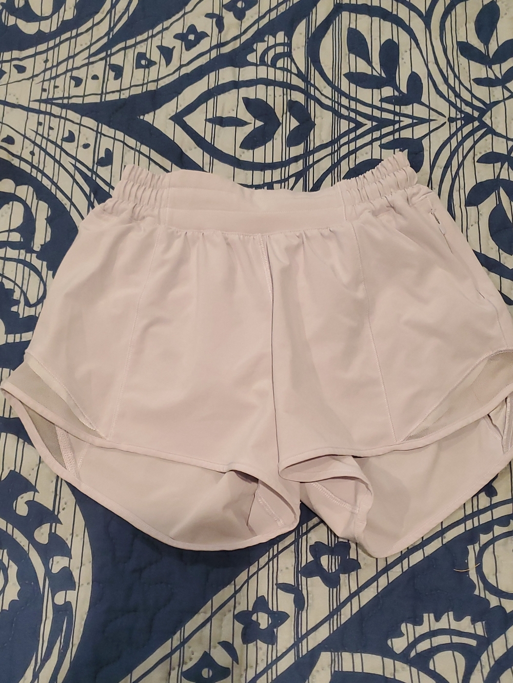 Lululemon Women’s Athletic Hotty Hot Shorts